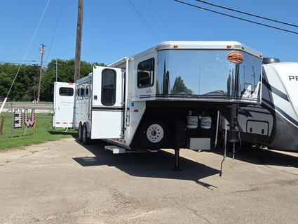 2006 SUNDOWNER 8010 SIERRA Cleburne TX