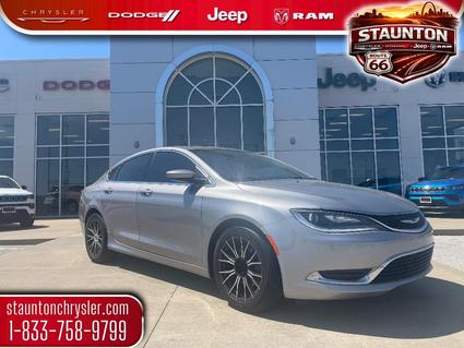 2016 Chrysler 200 Staunton IL