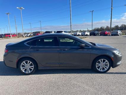 2015 Chrysler 200 Staunton IL
