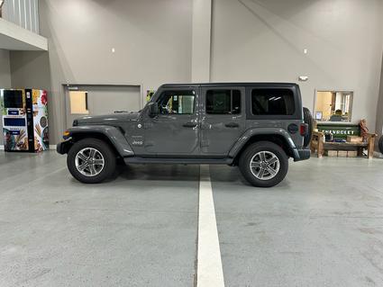 2021 Jeep Wrangler Manchester IA