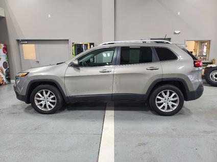 2017 Jeep Cherokee Manchester IA