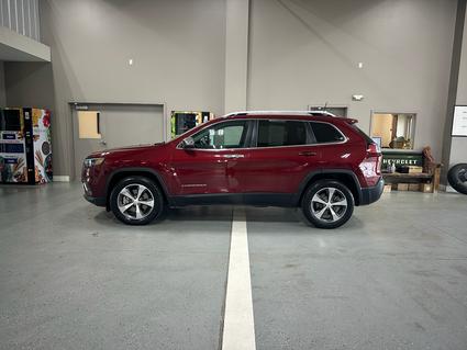 2019 Jeep Cherokee Manchester IA