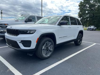 2025 Jeep Grand Cherokee Whiteville NC