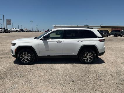 2025 Jeep Grand Cherokee Pleasanton TX