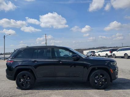 2023 Jeep Grand Cherokee Winder GA