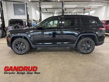2025 Jeep Grand Cherokee Green Bay WI