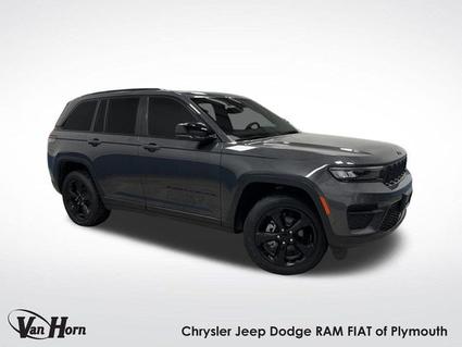 2023 Jeep Grand Cherokee Plymouth WI