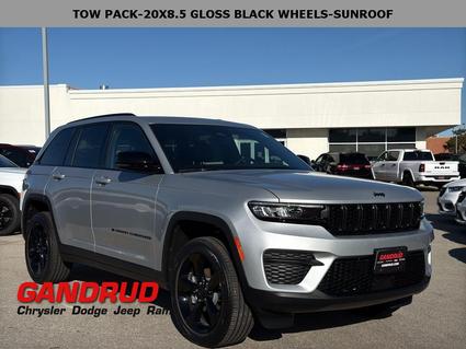 2025 Jeep Grand Cherokee Green Bay WI