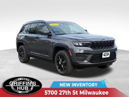 2025 Jeep Grand Cherokee Milwaukee WI