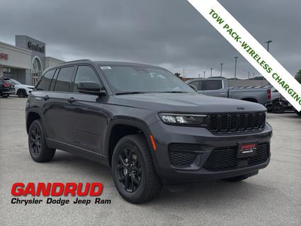 2025 Jeep Grand Cherokee Green Bay WI