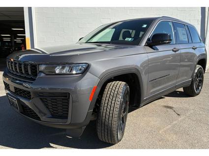 2026 Jeep Grand Cherokee Lewisburg WV
