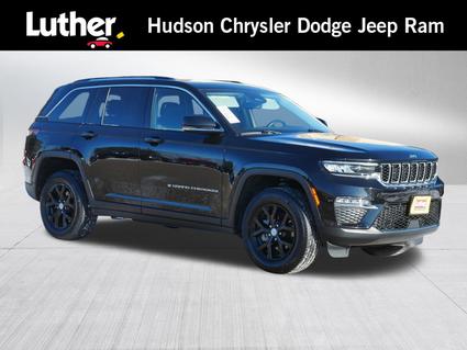 2022 Jeep Grand Cherokee Hudson WI