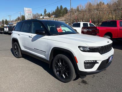 2025 Jeep Grand Cherokee Pullman WA