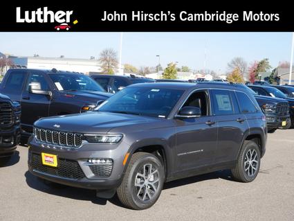 2025 Jeep Grand Cherokee Cambridge MN
