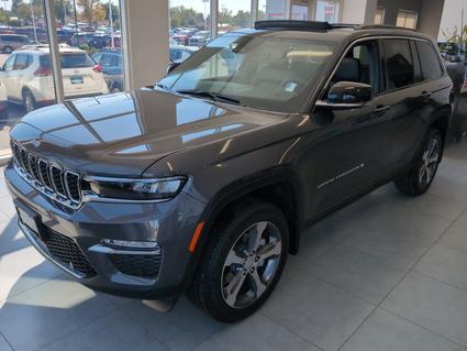 2025 Jeep Grand Cherokee Fort Morgan CO