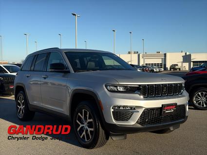 2025 Jeep Grand Cherokee Green Bay WI