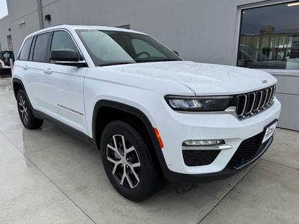 2024 Jeep Grand Cherokee Winona MN