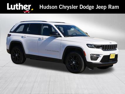 2022 Jeep Grand Cherokee Hudson WI
