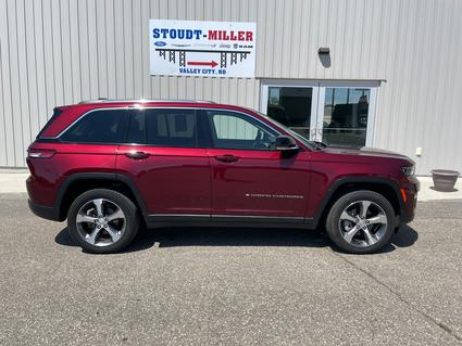 2023 Jeep Grand Cherokee Valley City ND