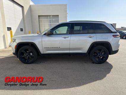 2025 Jeep Grand Cherokee Green Bay WI