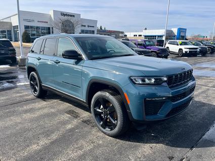 2026 Jeep Grand Cherokee Slinger WI