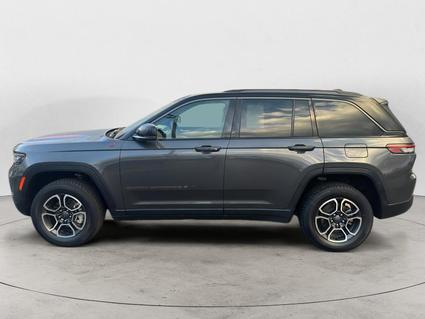 2022 Jeep Grand Cherokee Anaconda MT