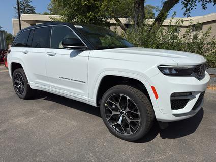 2025 Jeep Grand Cherokee Winona MN