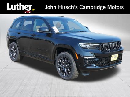 2025 Jeep Grand Cherokee Cambridge MN