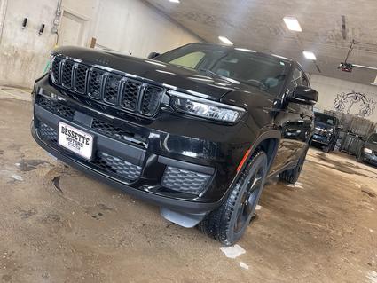 2022 Jeep Grand Cherokee L Carrington ND