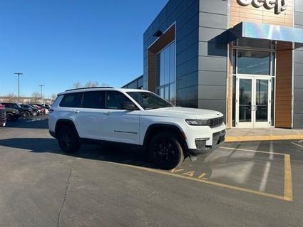 2025 Jeep Grand Cherokee L Plymouth WI