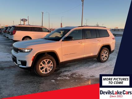 2022 Jeep Grand Cherokee L Devils Lake ND