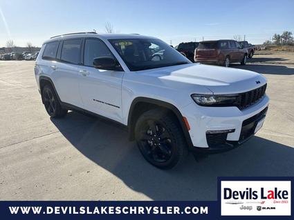 2022 Jeep Grand Cherokee L Devils Lake ND