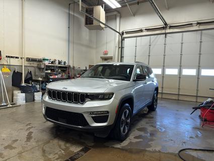 2024 Jeep Grand Cherokee 4xe Dickinson ND