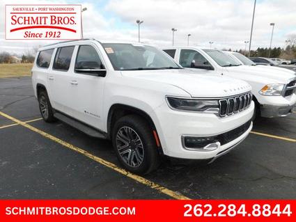 2024 Jeep Wagoneer L Saukville WI