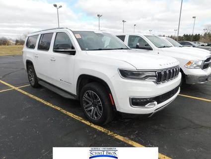 2024 Jeep Wagoneer L Saukville WI