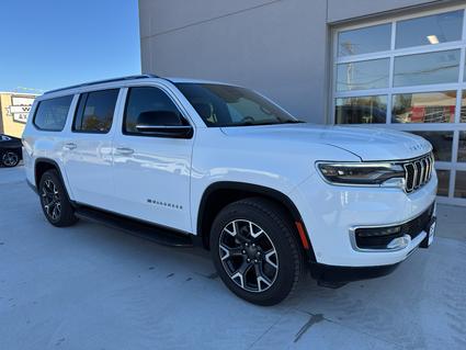 2023 Jeep Wagoneer L Winona MN