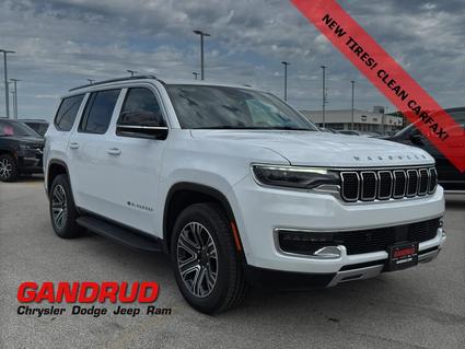2024 Jeep Wagoneer Green Bay WI