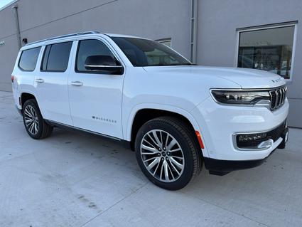 2025 Jeep Wagoneer Winona MN