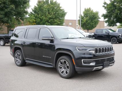 2022 Jeep Wagoneer Cambridge MN