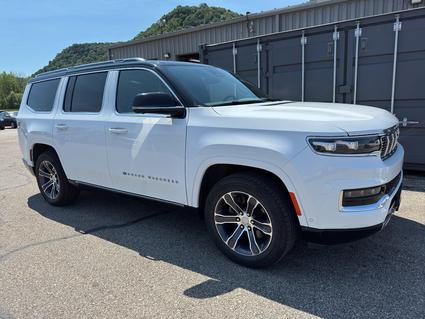 2023 Jeep Grand Wagoneer Winona MN