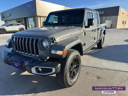 2021 Jeep Gladiator Manhattan KS