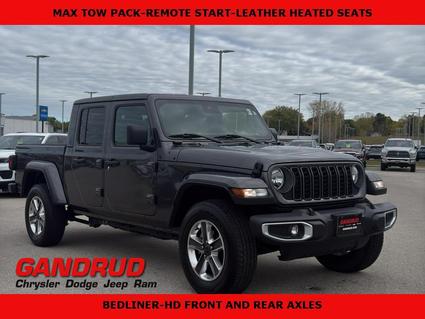 2024 Jeep Gladiator Green Bay WI
