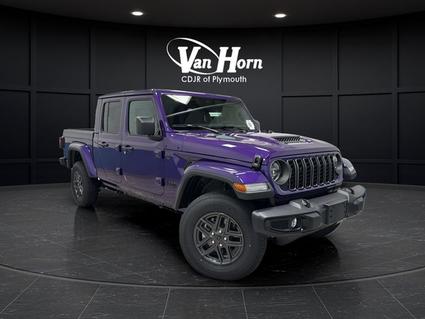 2026 Jeep Gladiator Plymouth WI