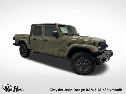 2025 Jeep Gladiator Plymouth WI