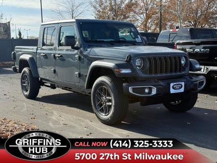 2026 Jeep Gladiator Milwaukee WI
