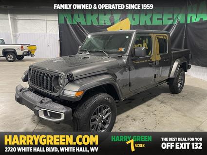 2025 Jeep Gladiator White Hall WV
