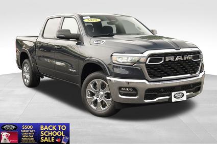 2025 Ram 1500 Milwaukee WI