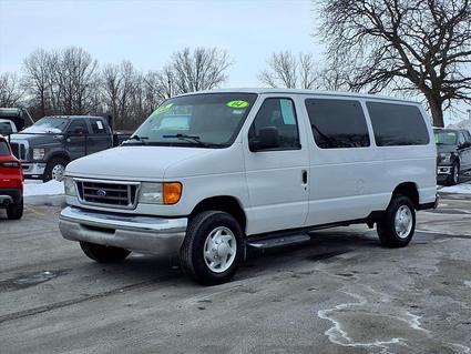 2004 Ford Econoline Wagon Woodhaven MI