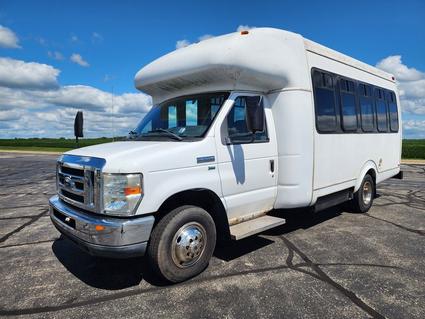 2010 Ford Econoline Watseka IL