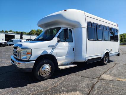 2010 Ford Econoline Watseka IL